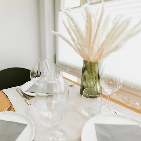 Daire Staylight City-loft, Privater Parkplatz, Naehe Zur Messe Und Der City, Premium *